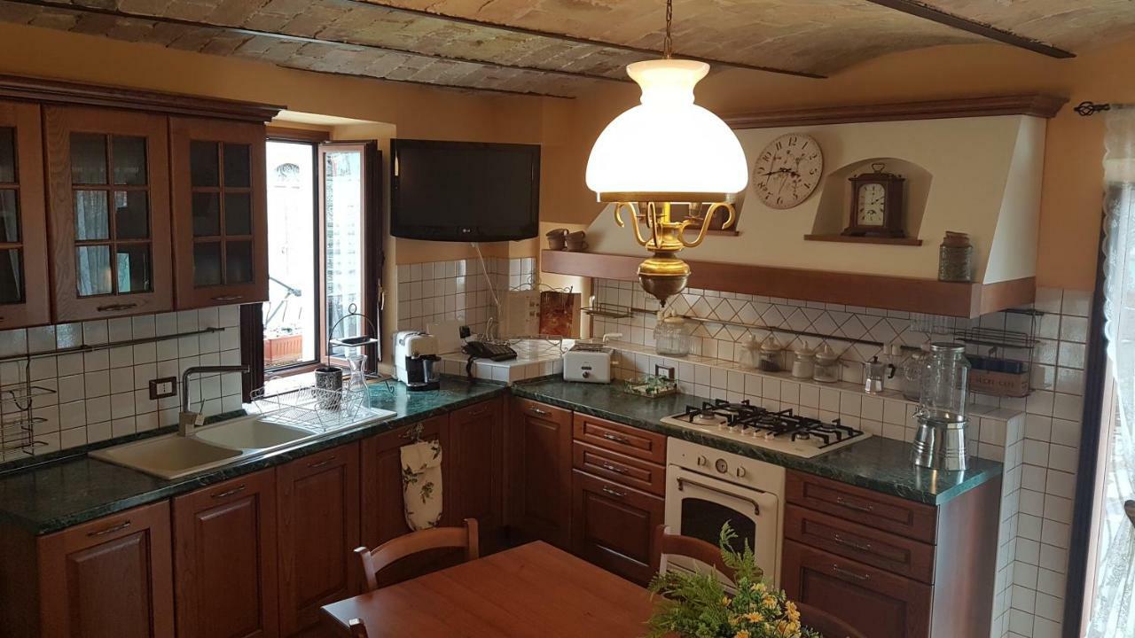 Scaccia Pensieri Villa Cerchio Eksteriør bilde