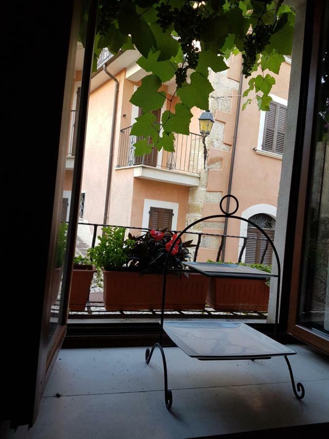 Scaccia Pensieri Villa Cerchio Eksteriør bilde