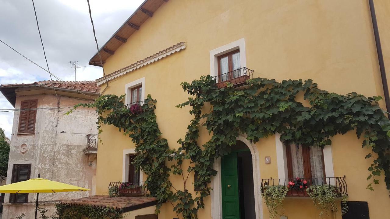 Scaccia Pensieri Villa Cerchio Eksteriør bilde